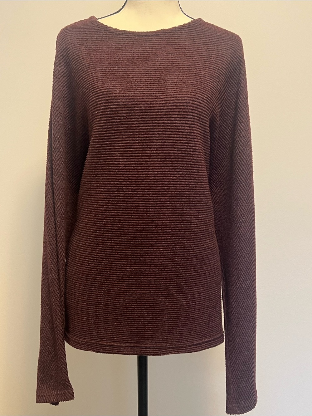 Ardene Ribbed Crewneck Sweater in Deep Burgundy